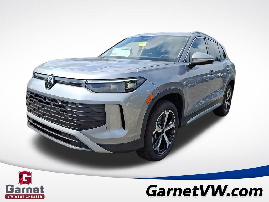 New 2025 Volkswagen Tiguan SE image 2