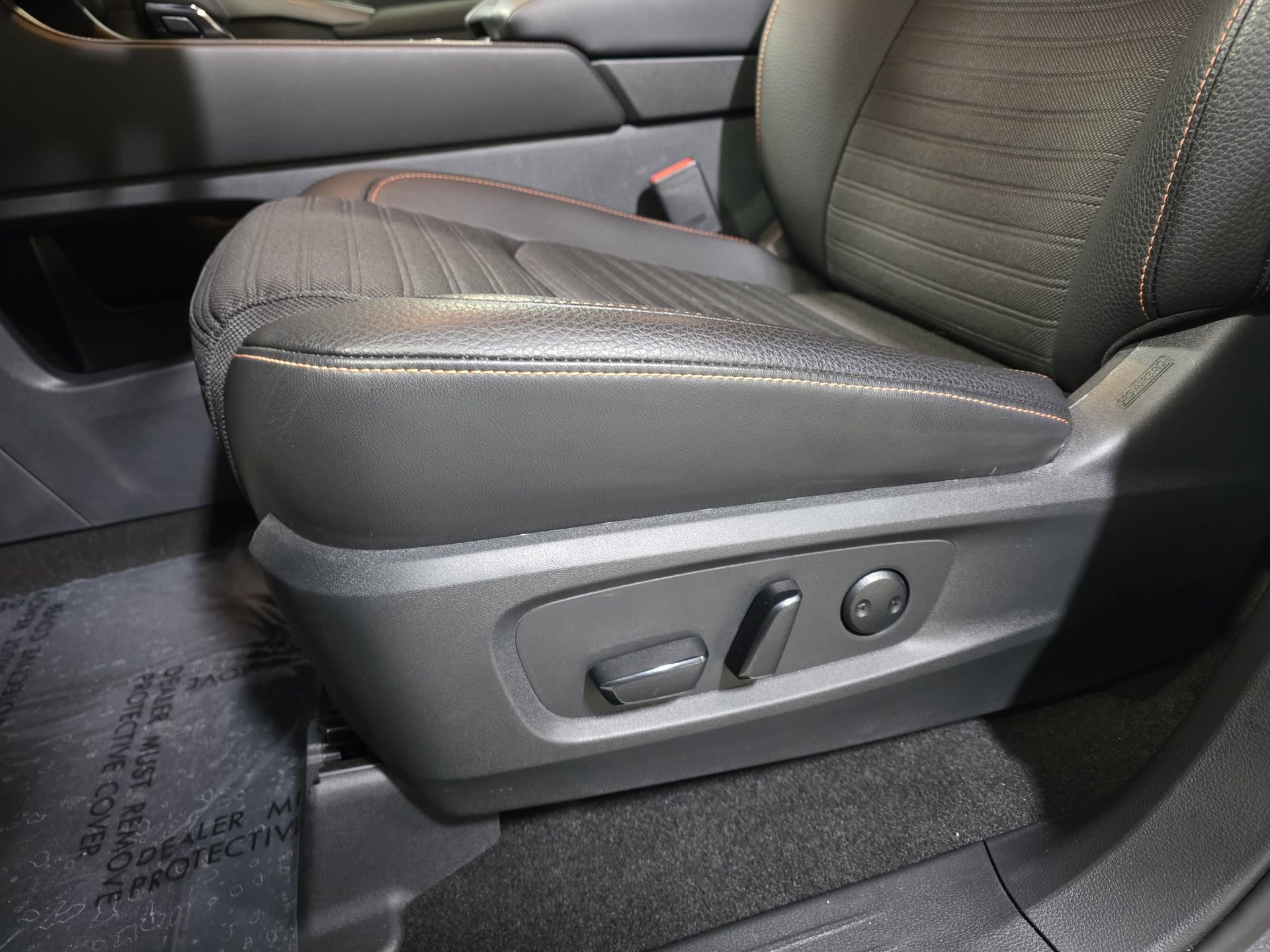 Used 2025 Nissan Pathfinder Rock Creek image 28