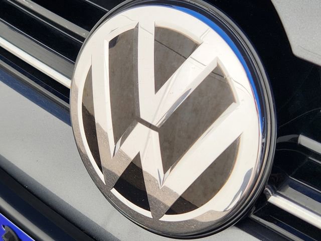 Used 2018 Volkswagen Golf R DCC & Navigation 4Motion image 18