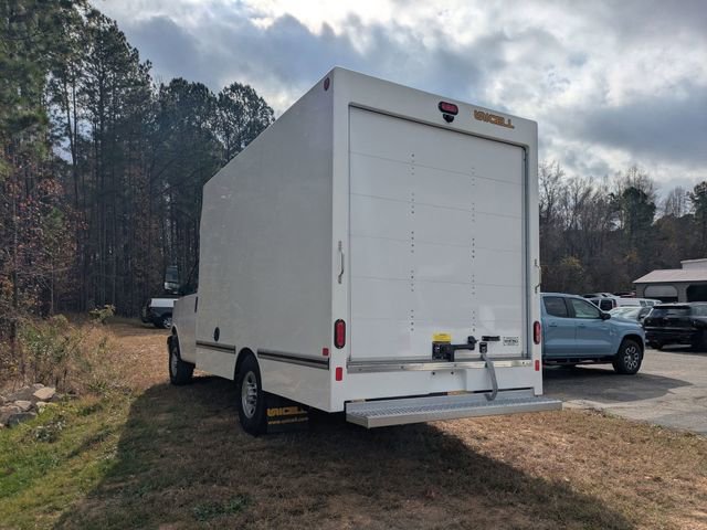 New 2025 Chevrolet Express 3500 w/ Power Convenience Package image 4