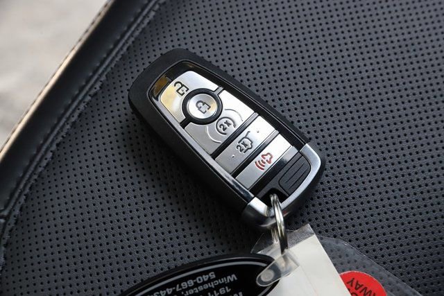 Certified 2025 Ford Expedition Platinum w/ Driver's Package image 43