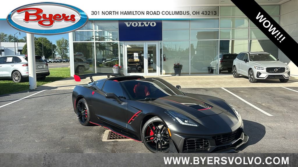 Used 2018 Chevrolet Corvette Stingray Coupe w/ 1LT