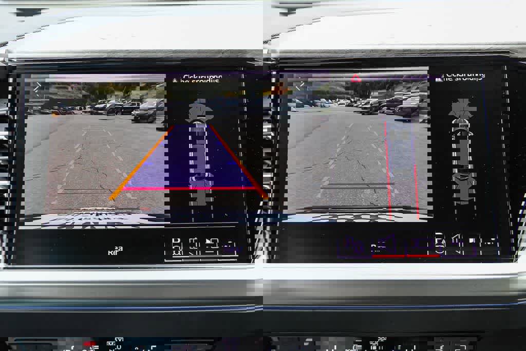 Used 2023 Audi Q4 e-tron Prestige image 23