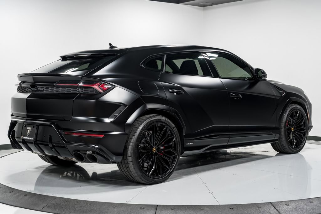 Used 2025 Lamborghini Urus SE image 3