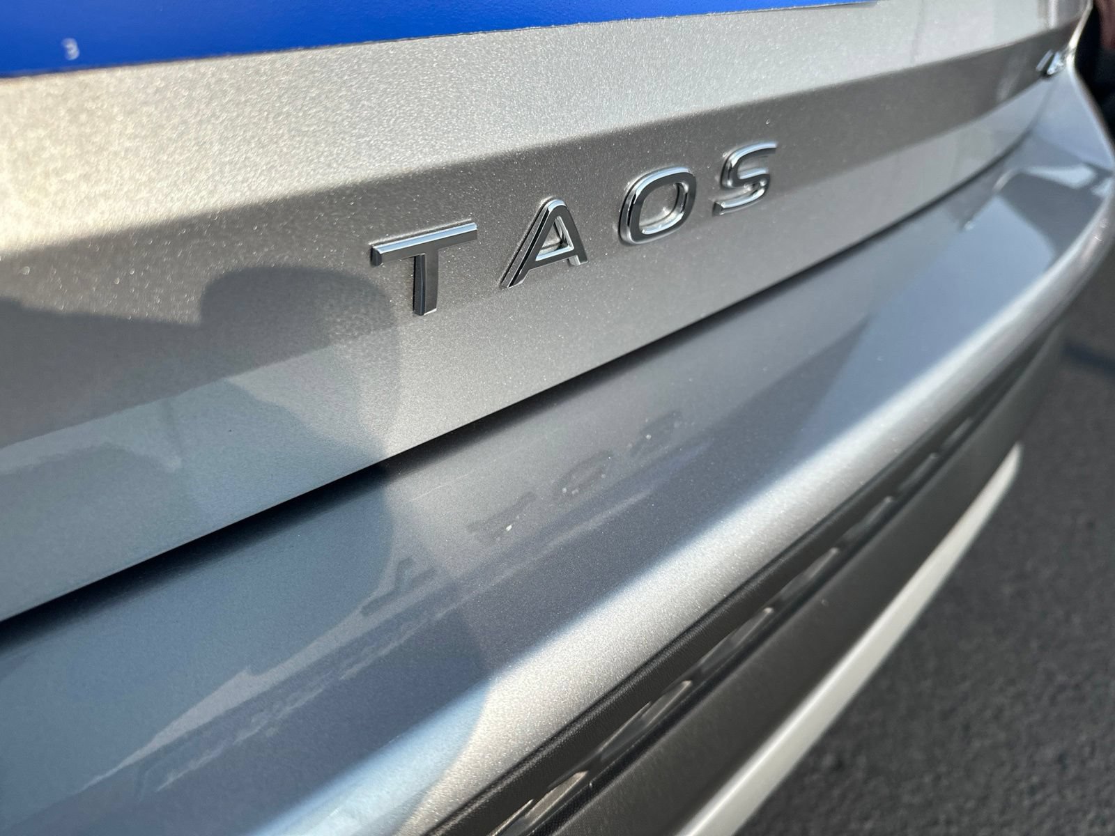 Certified 2025 Volkswagen Taos S AWD/4WD image 7