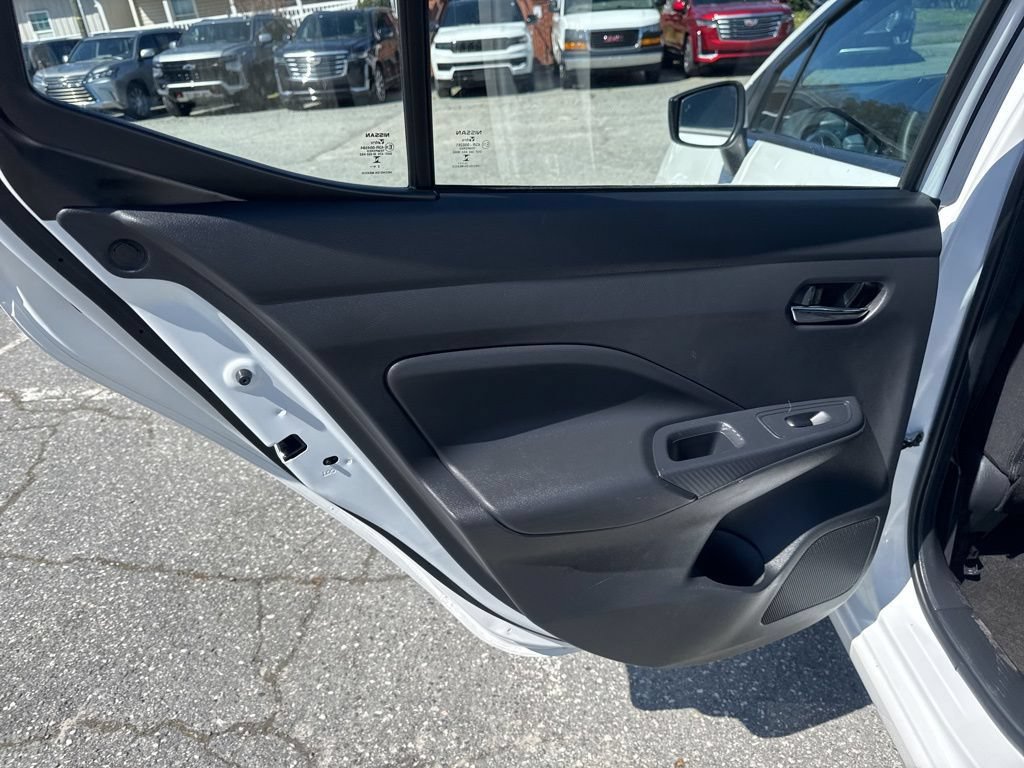 Used 2025 Nissan Versa SV FWD image 24