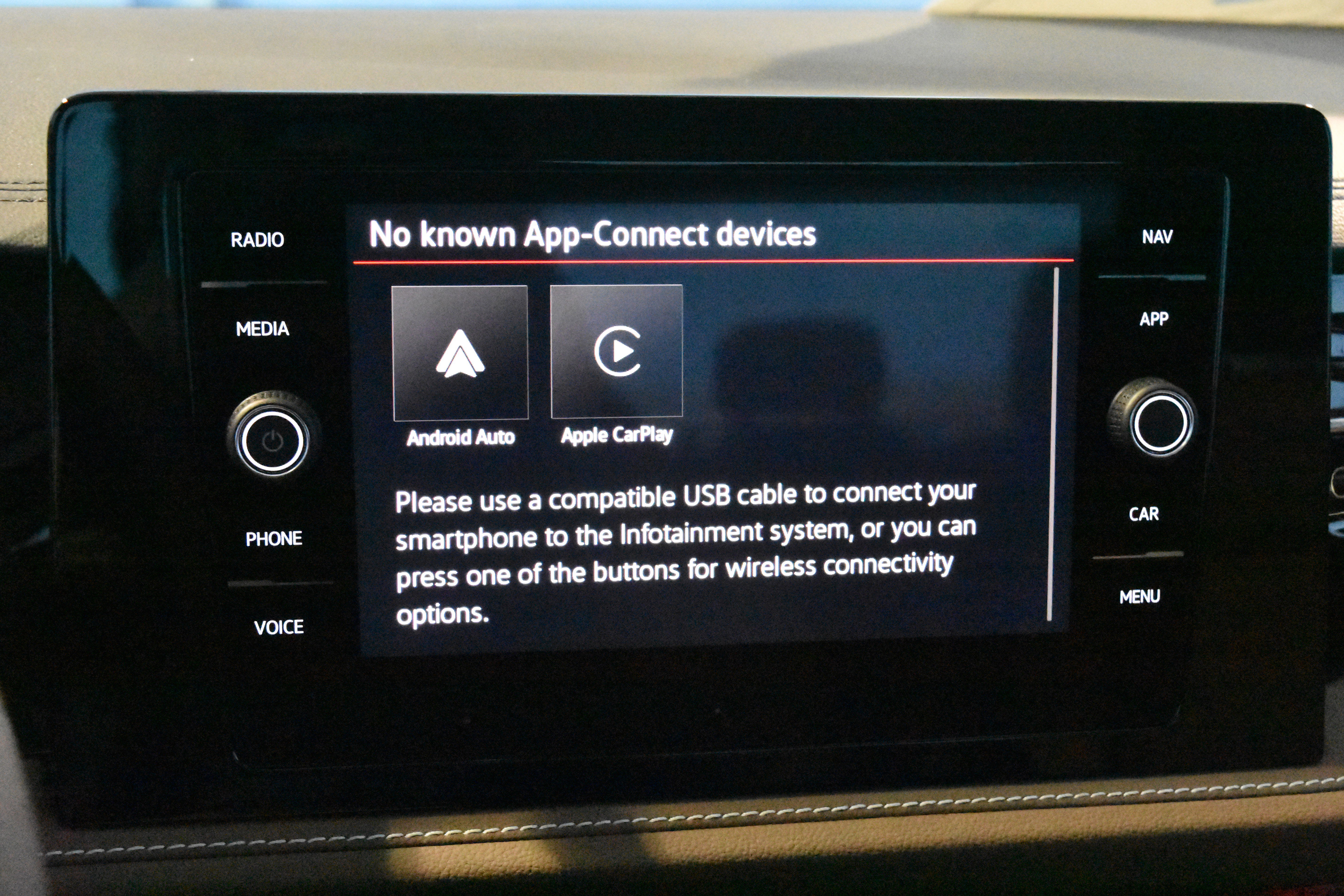 New 2026 Volkswagen Jetta SEL FWD image 9