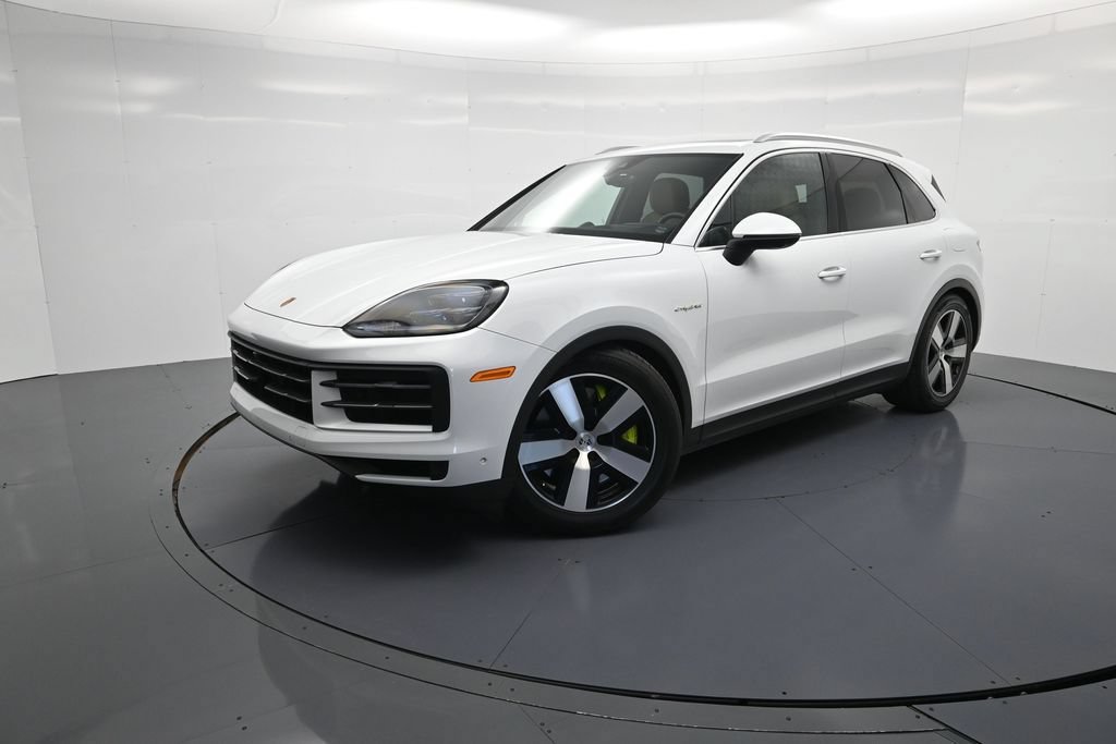 Certified 2026 Porsche Cayenne S AWD/4WD image 1