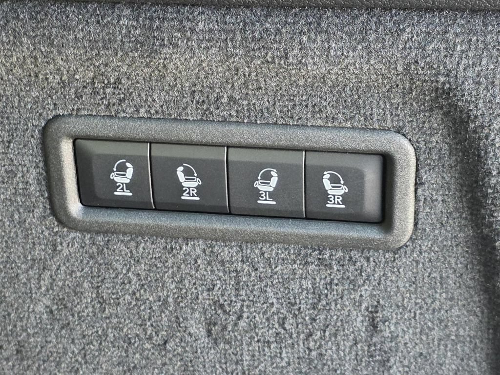 New 2026 Jeep Grand Wagoneer L Summit AWD/4WD image 16