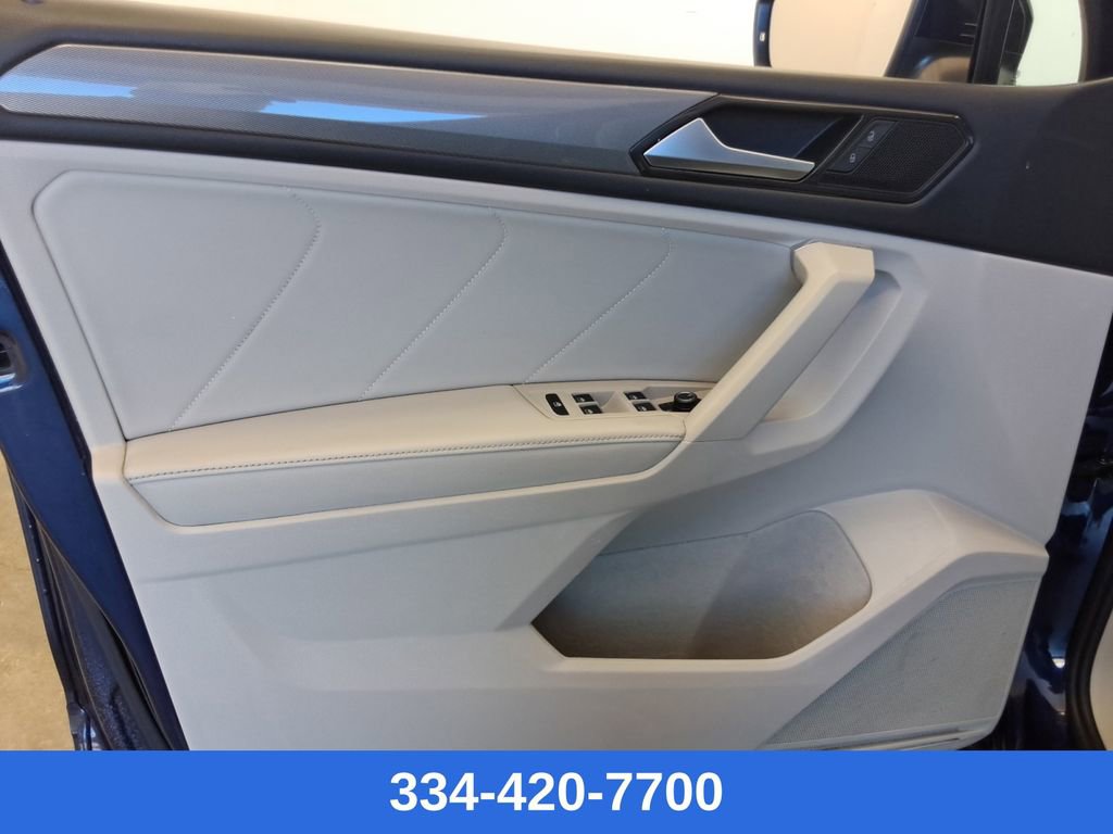 Certified 2022 Volkswagen Tiguan SE image 17