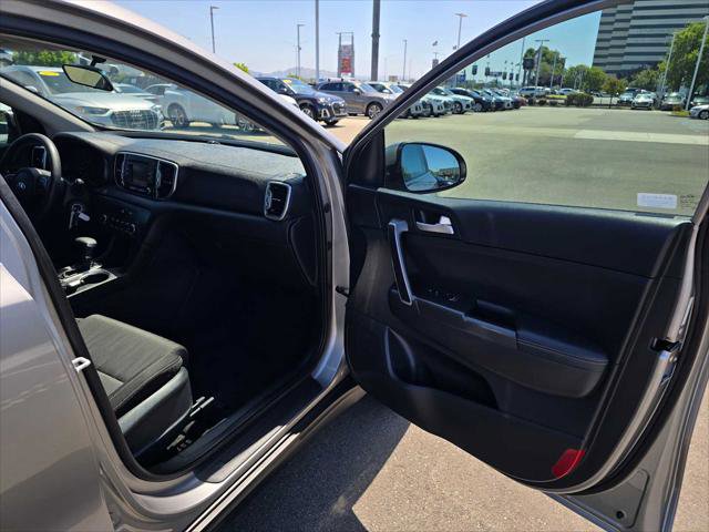 Used 2019 Kia Sportage LX FWD image 12