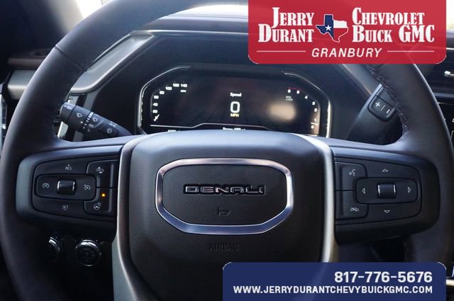 Used 2025 GMC Sierra 2500 Denali w/ Denali Reserve Package image 15