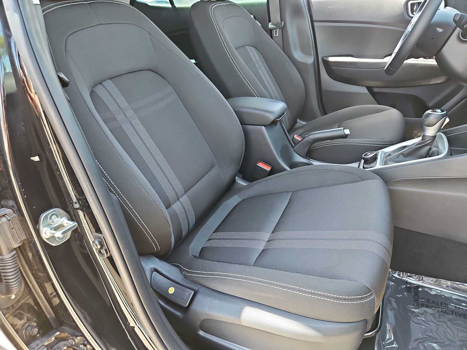 Certified 2024 Hyundai Venue SEL FWD image 21