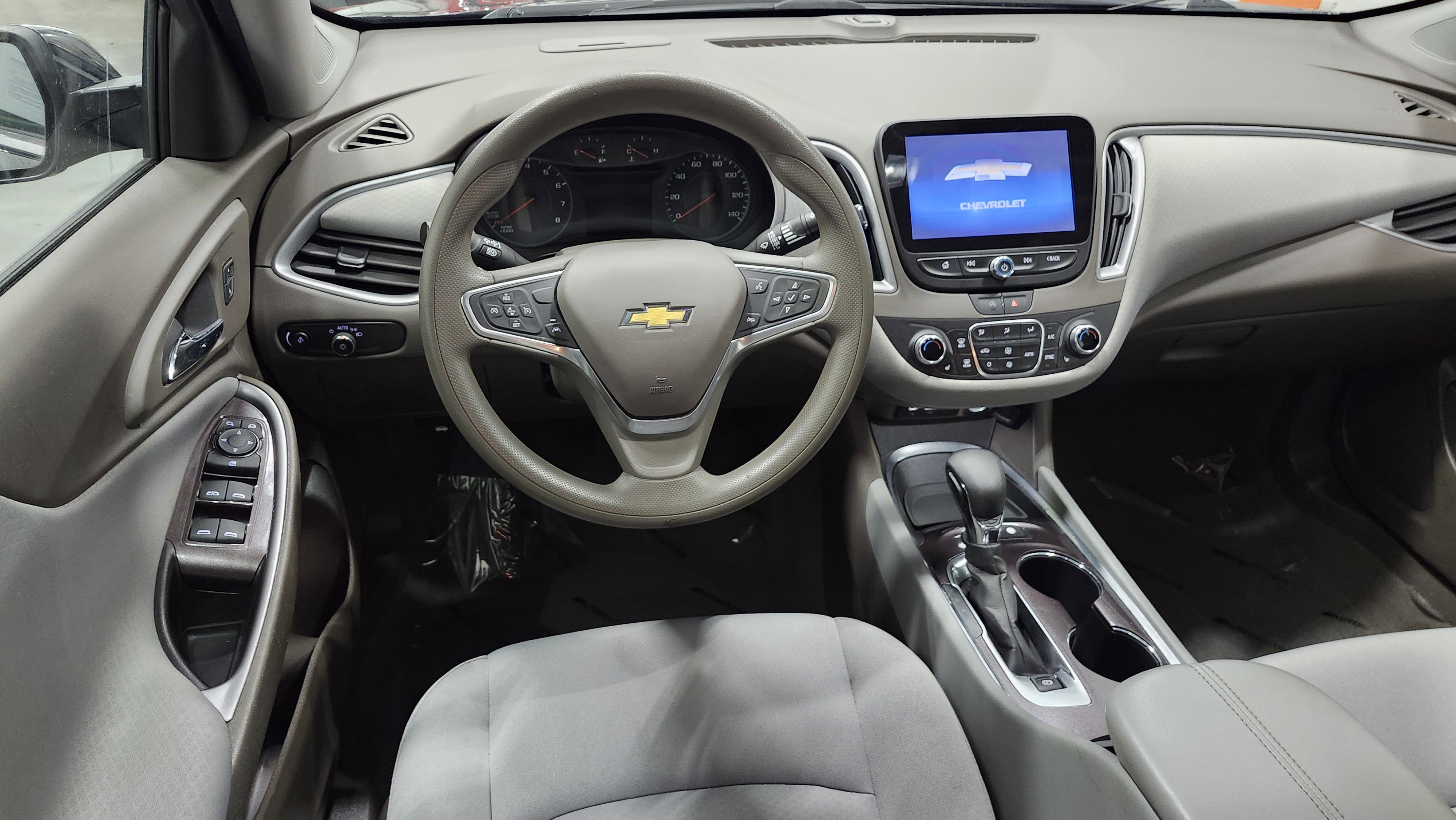 Used 2023 Chevrolet Malibu LT image 27