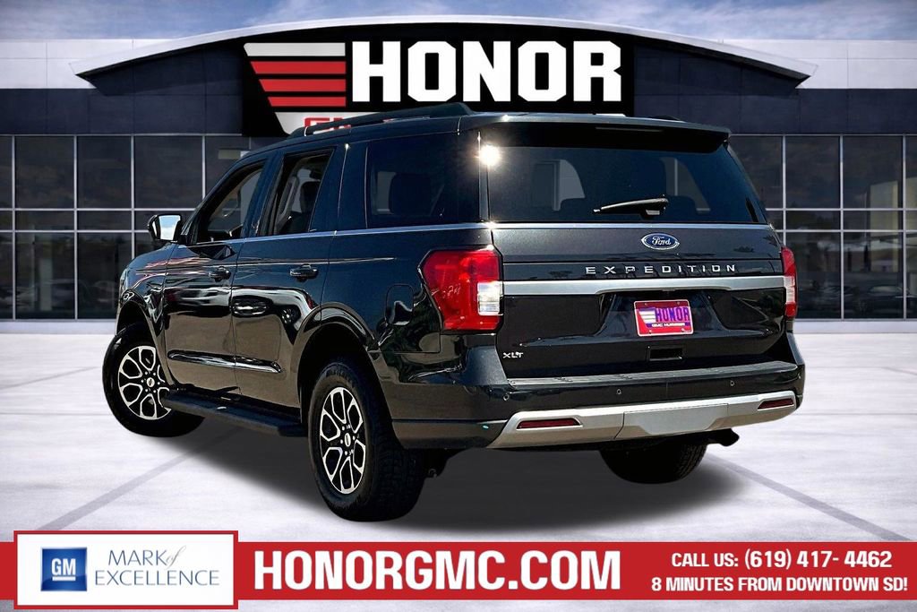 Used 2024 Ford Expedition XLT image 4