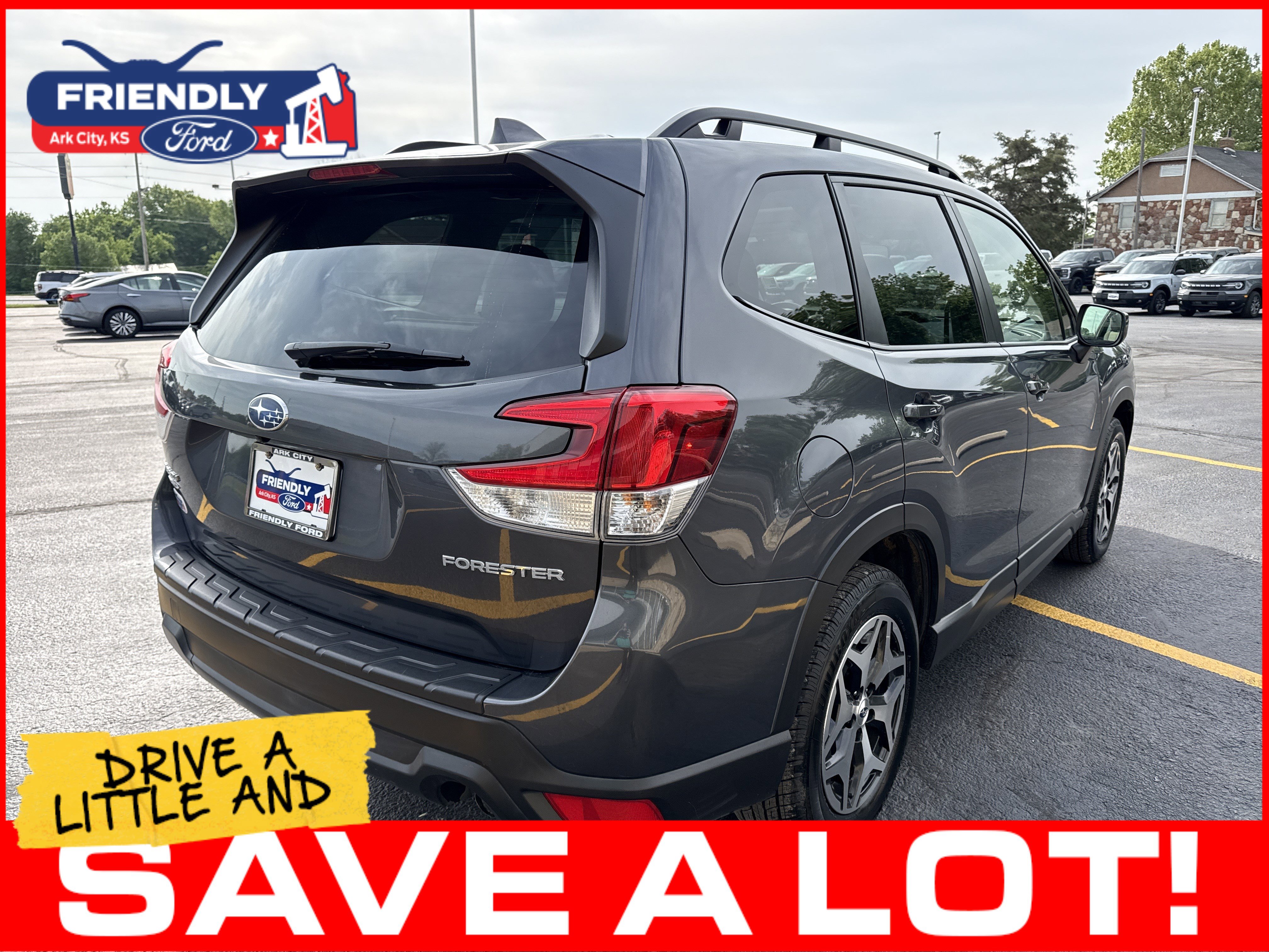 Used 2023 Subaru Forester Premium AWD/4WD image 8