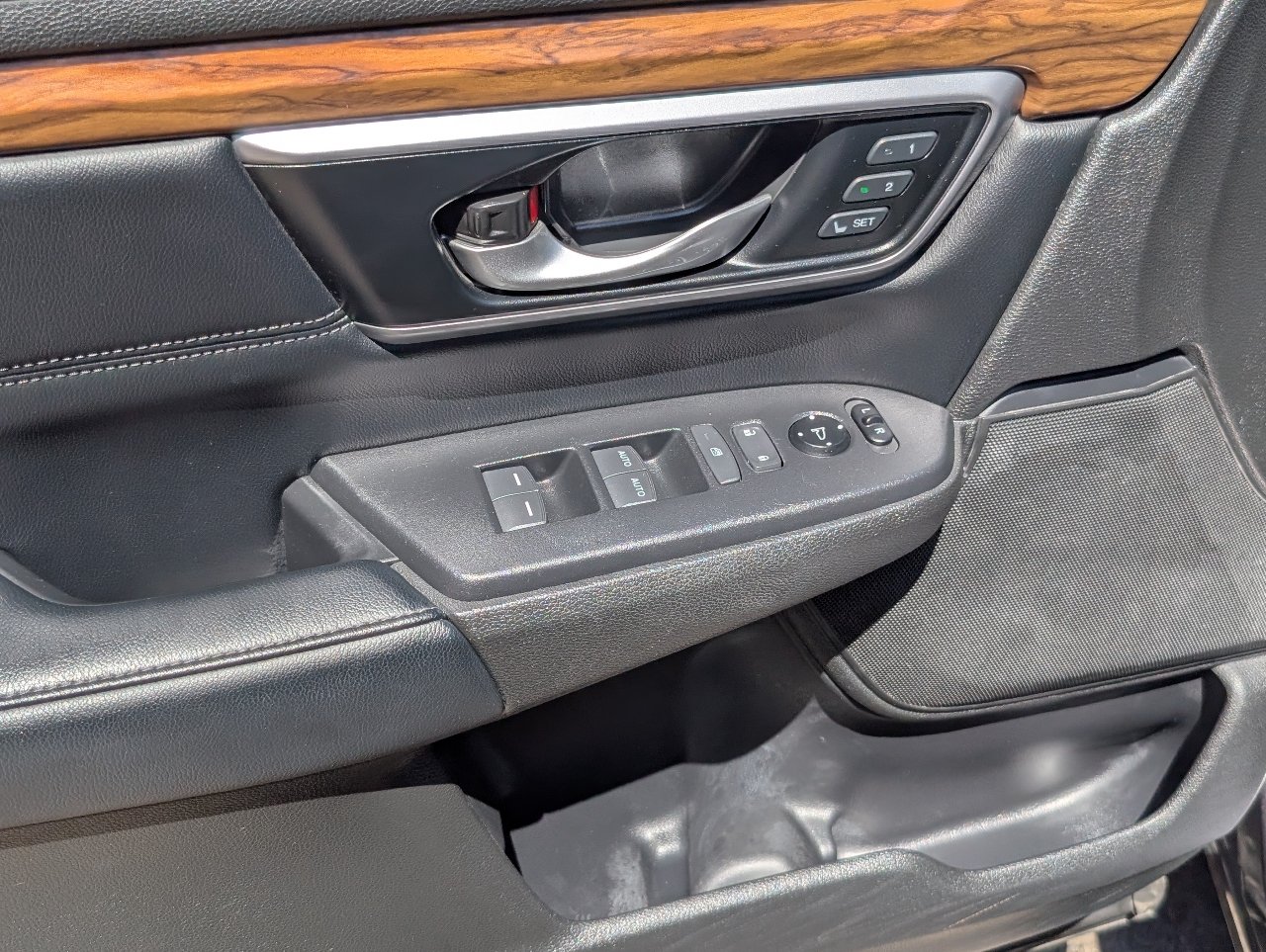 Used 2021 Honda CR-V Touring image 15