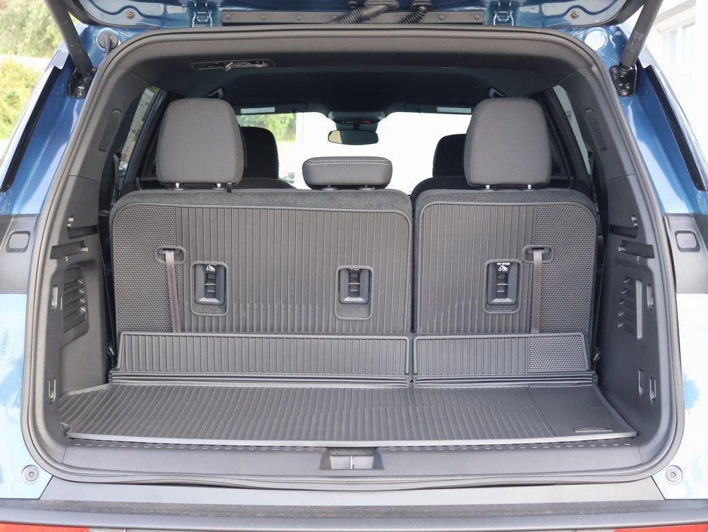 New 2026 Chevrolet Traverse LT w/ LPO, Floor Liner Package image 29