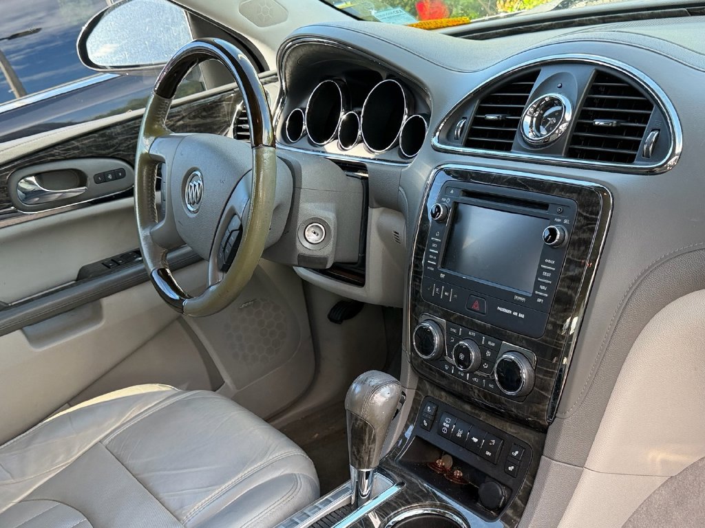 Used 2013 Buick Enclave Leather w/ Trailering Provision Package FWD image 3