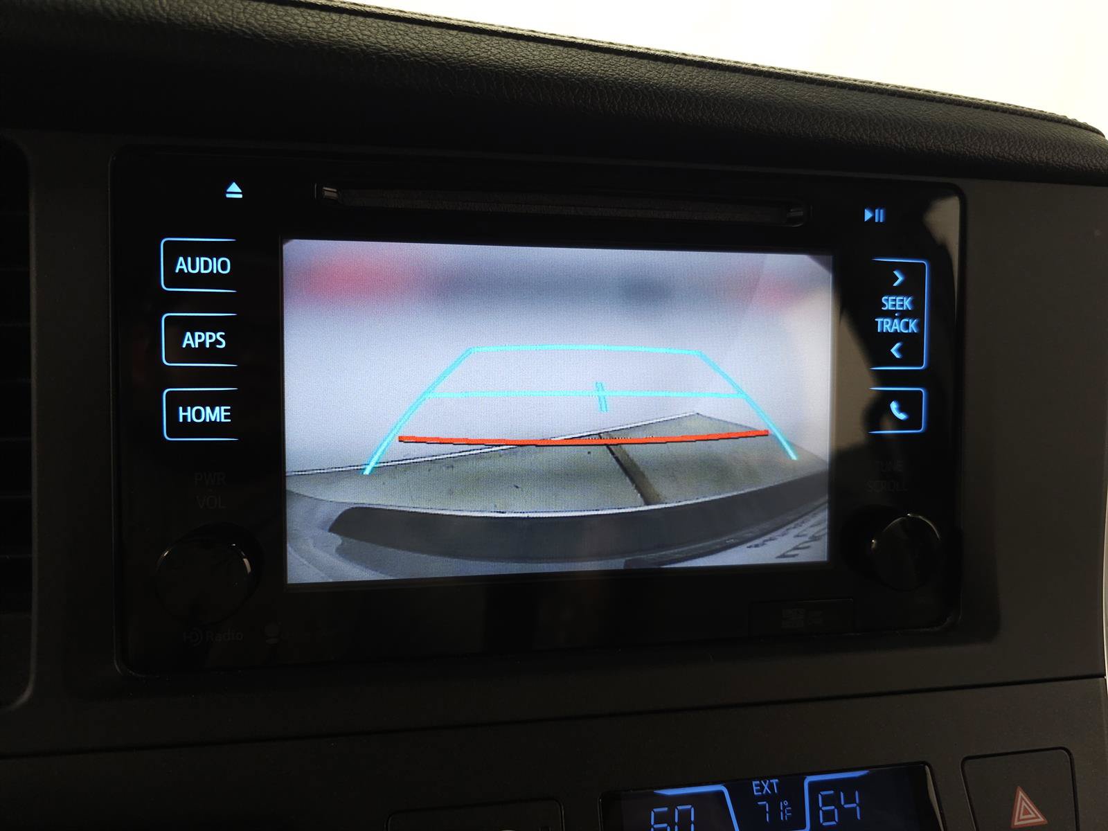 Used 2015 Toyota Sienna XLE w/ XLE Navigation Package AWD/4WD image 23