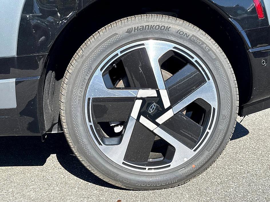 New 2026 Hyundai Ioniq 9 Limited image 5