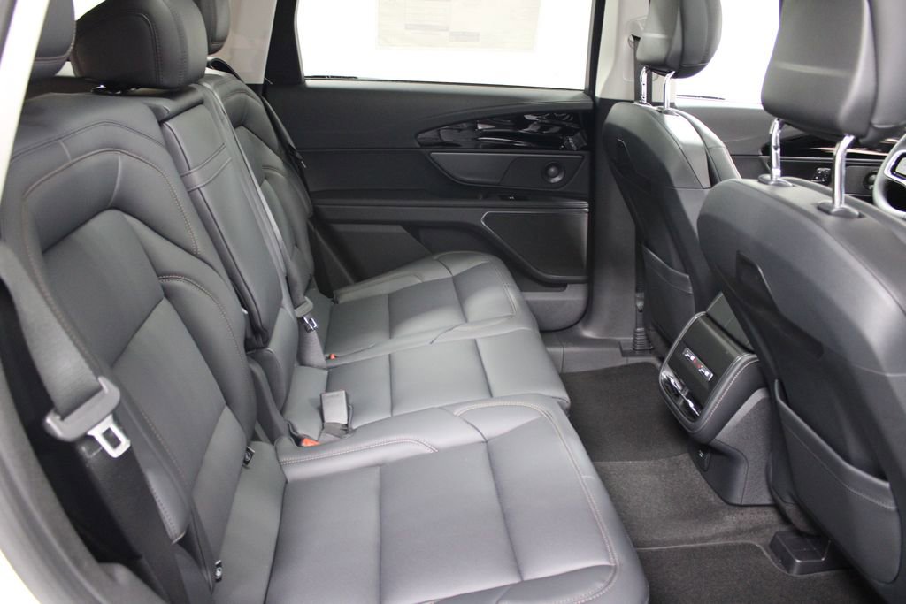 New 2026 Lincoln Nautilus Premier w/ Equipment Group 102A image 31