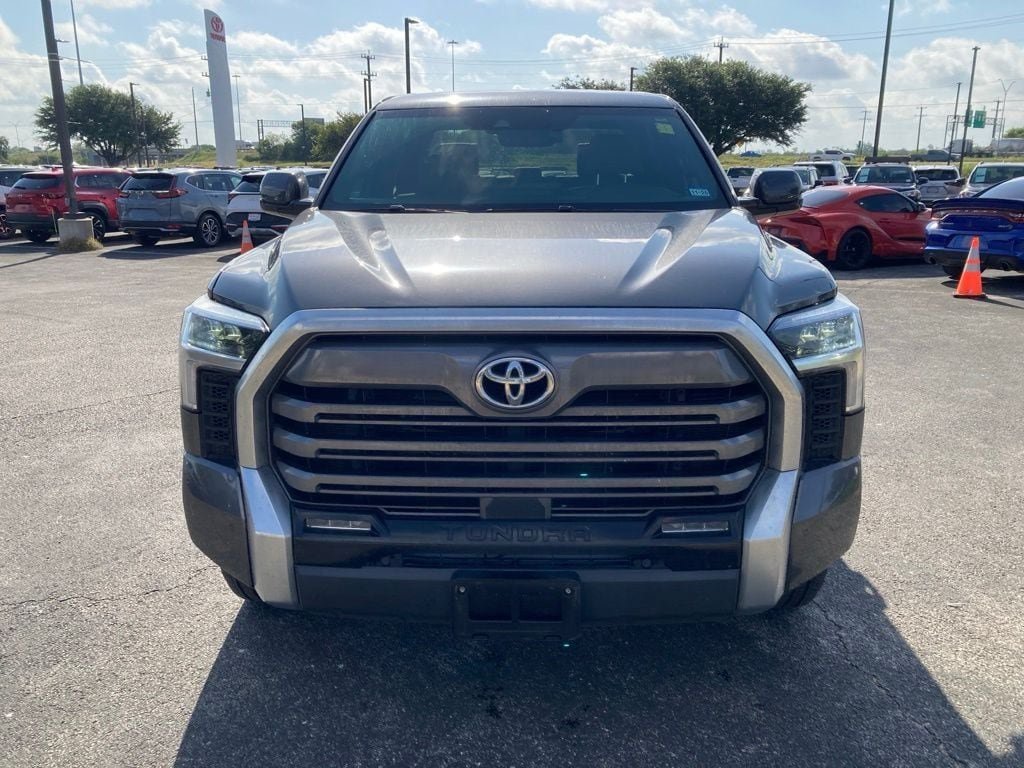 Used 2025 Toyota Tundra Limited AWD/4WD image 2
