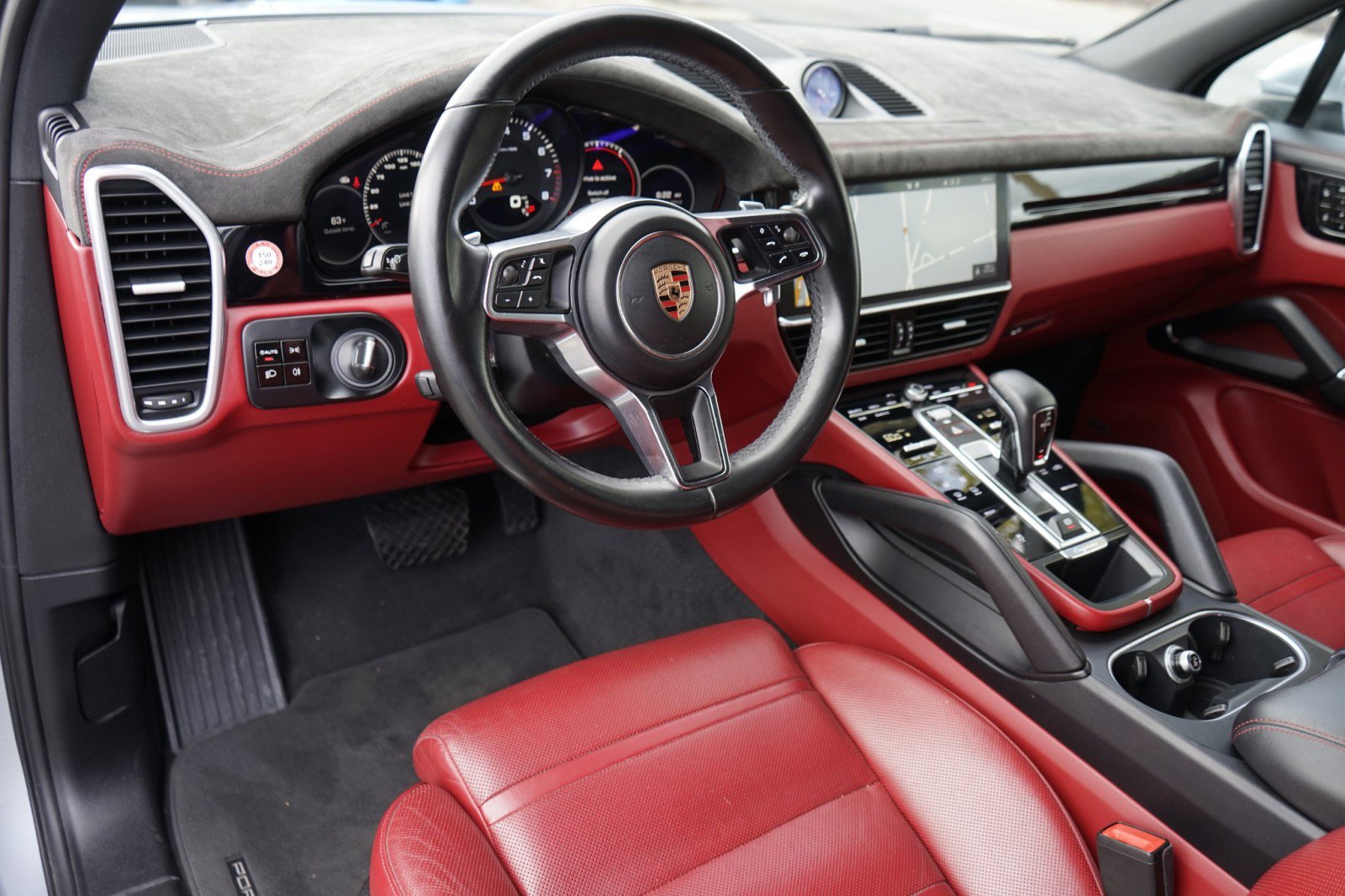 Used 2019 Porsche Cayenne image 18