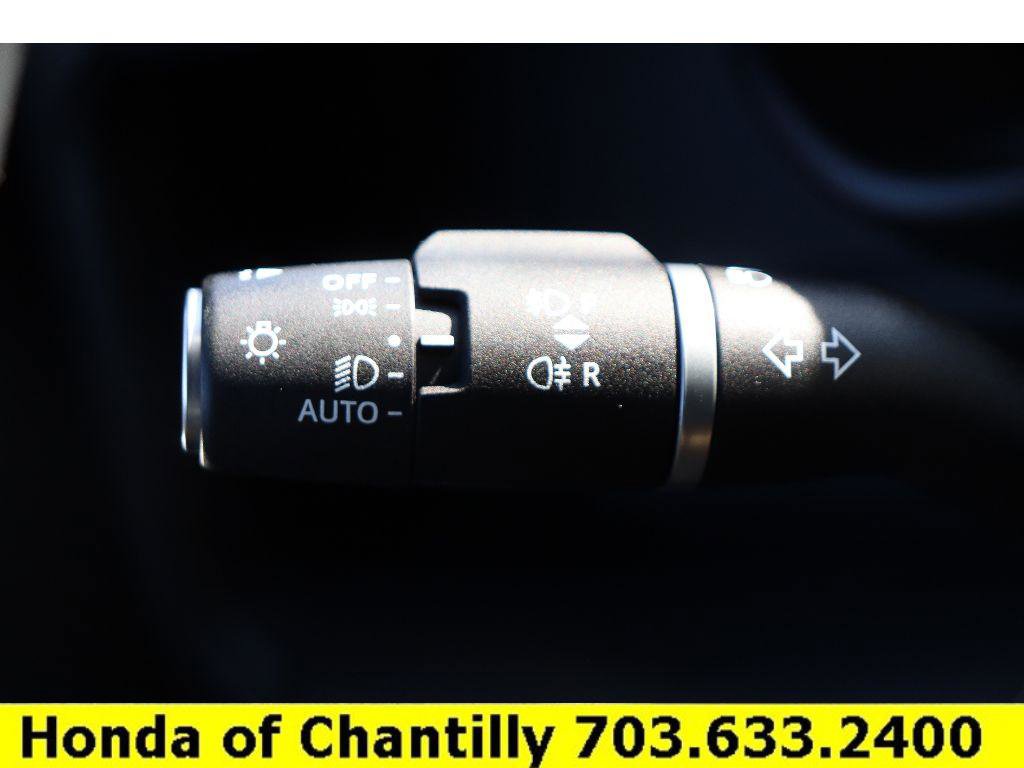 Used 2024 Land Rover Defender 110 X image 10