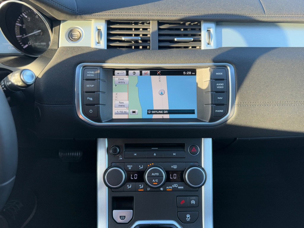 Used 2015 Land Rover Range Rover Evoque Pure Plus image 13