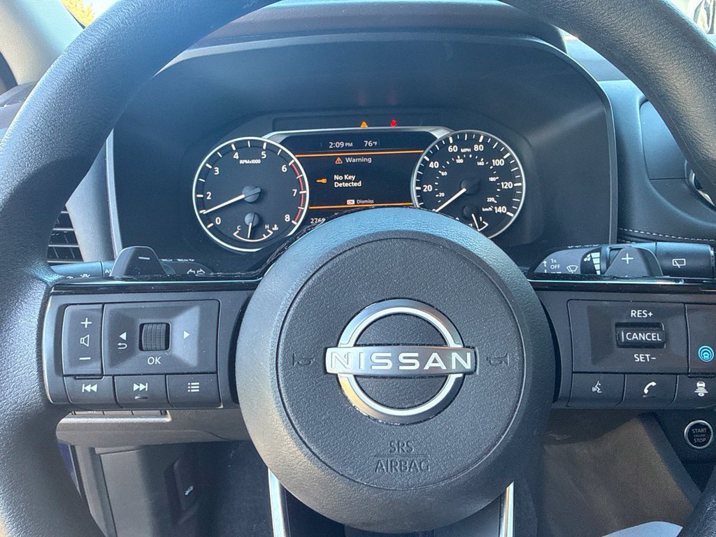 Certified 2023 Nissan Rogue SV FWD image 8