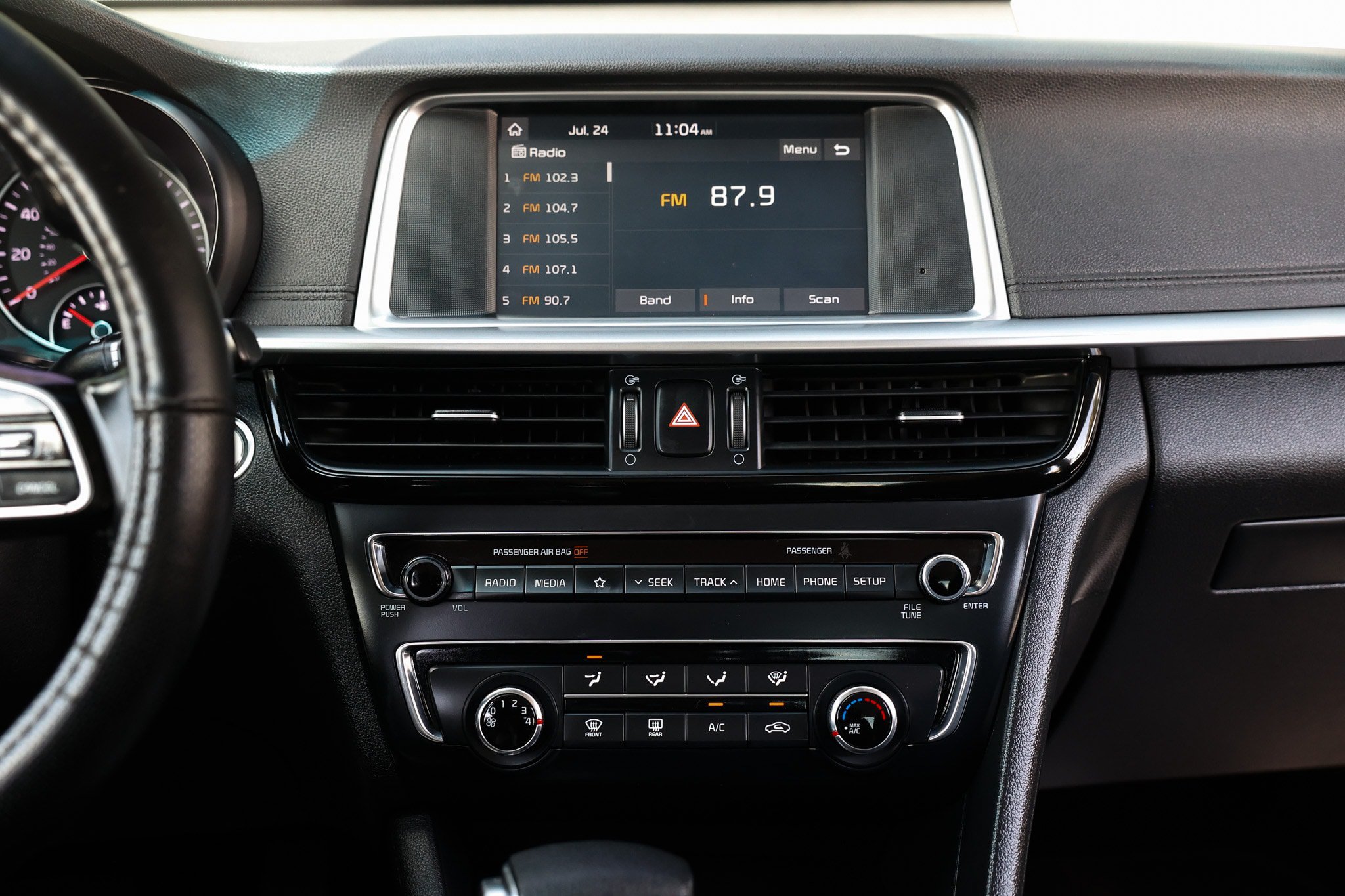 Used 2020 Kia Optima SE FWD image 39