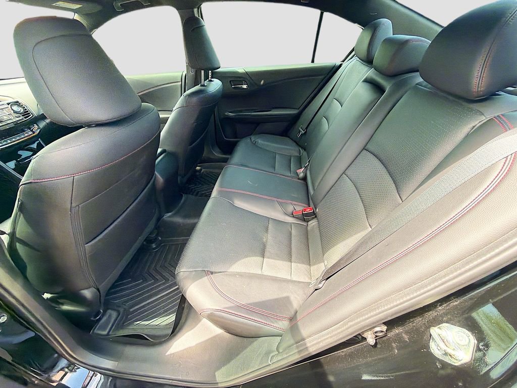 Used 2017 Honda Accord Sport Special Edition image 19