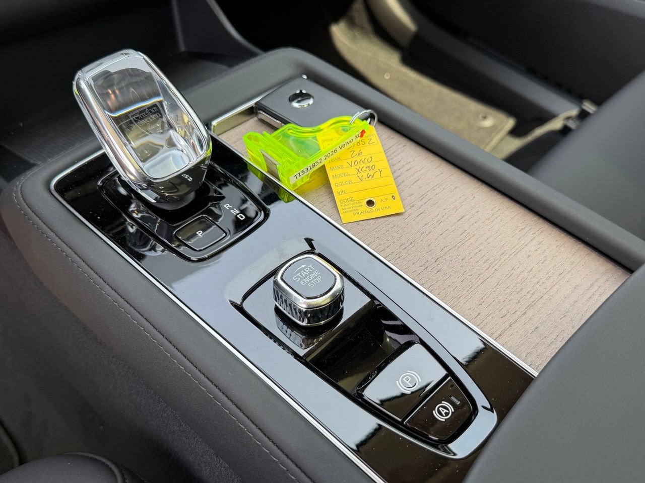 New 2026 Volvo XC90 T8 Plus w/ Protection Package Premier AWD/4WD image 15