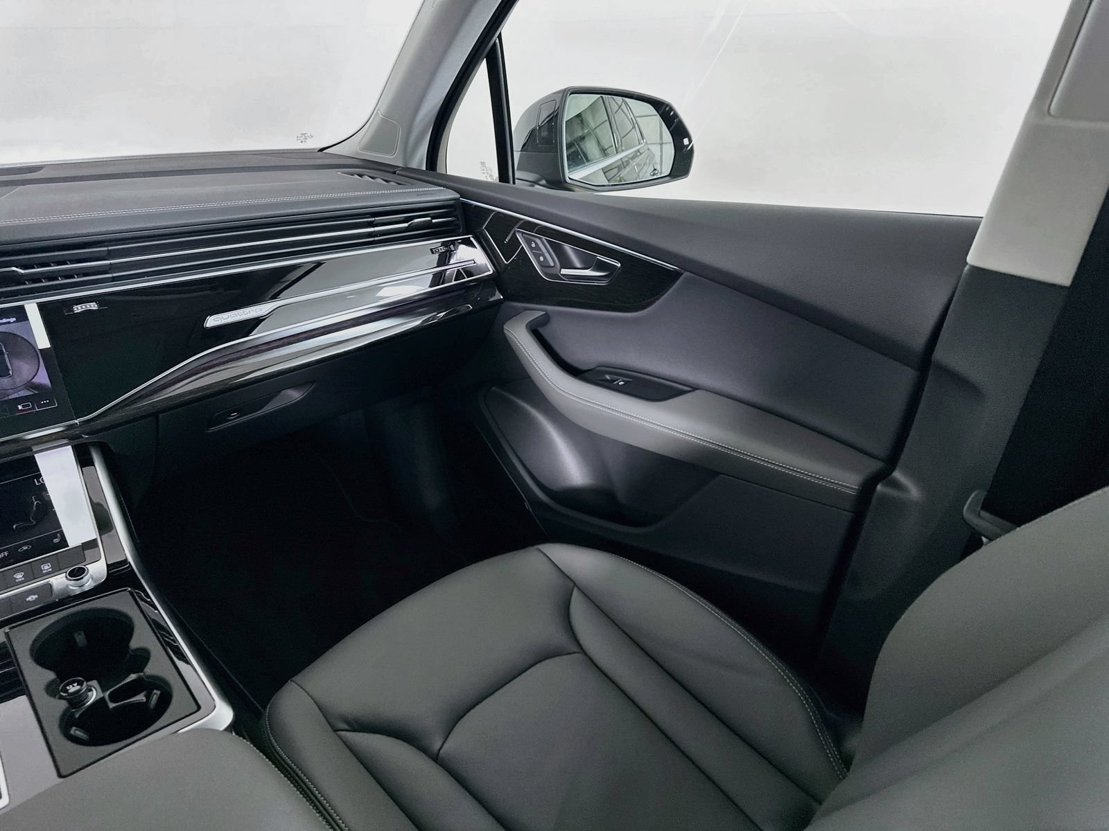 New 2026 Audi Q7 2.0T Premium Plus AWD/4WD image 23