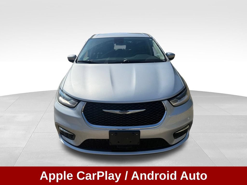 Used 2023 Chrysler Pacifica Touring-L FWD image 10