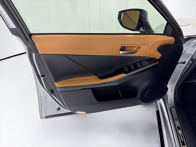 Certified 2025 Lexus IS 300 F Sport image 24