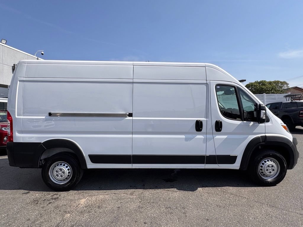Used 2026 RAM ProMaster 2500 w/ Convenience Group FWD image 8