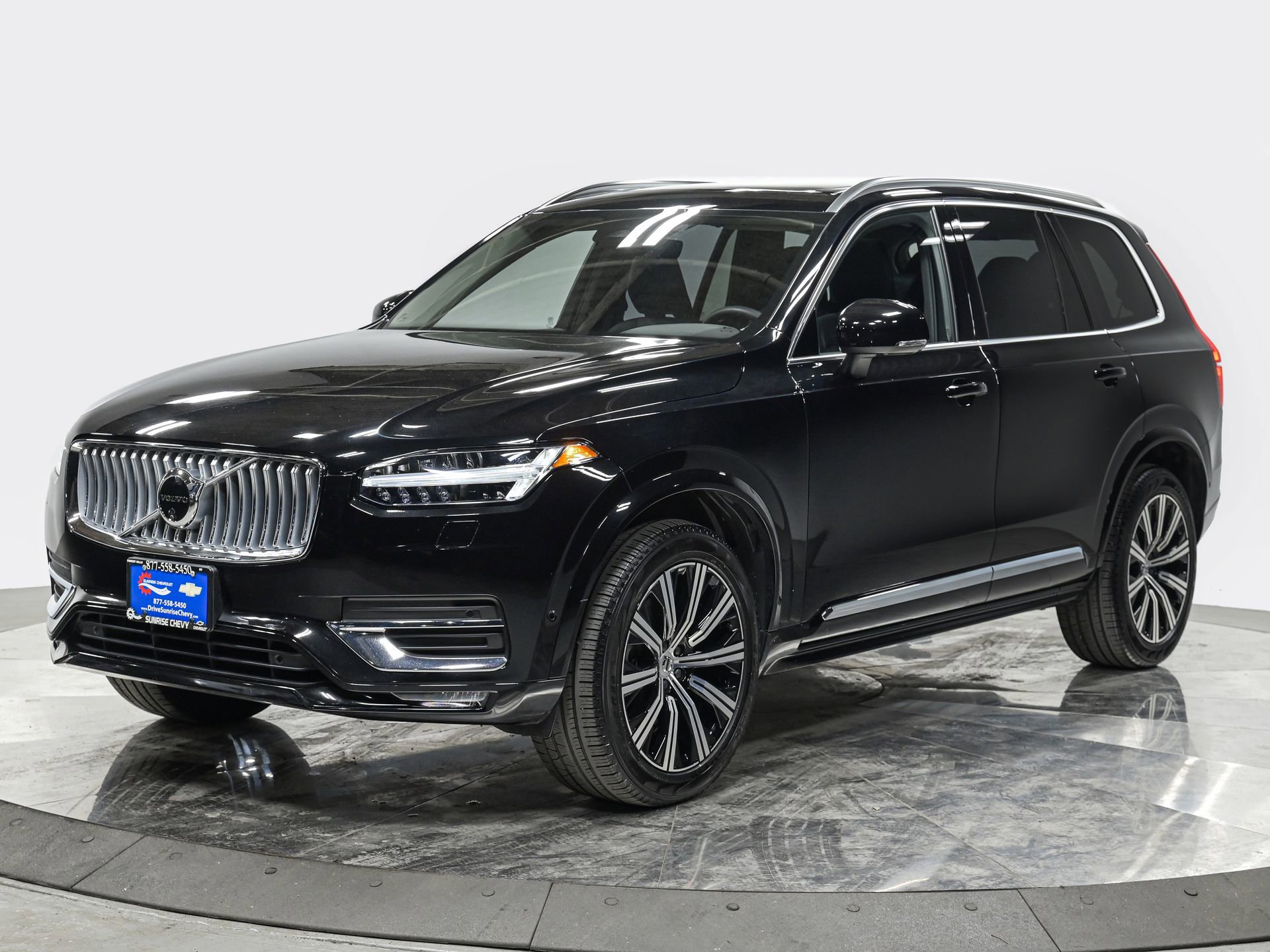 Used 2025 Volvo XC90 B6 Plus w/ Protection Package Premier AWD/4WD image 1