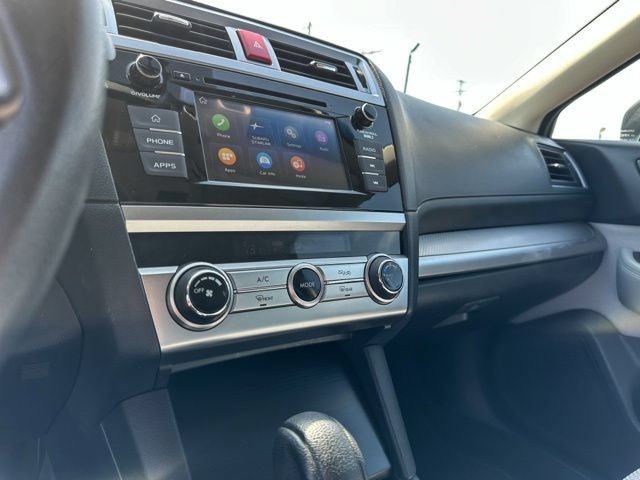 Used 2019 Subaru Outback 2.5i AWD/4WD image 18