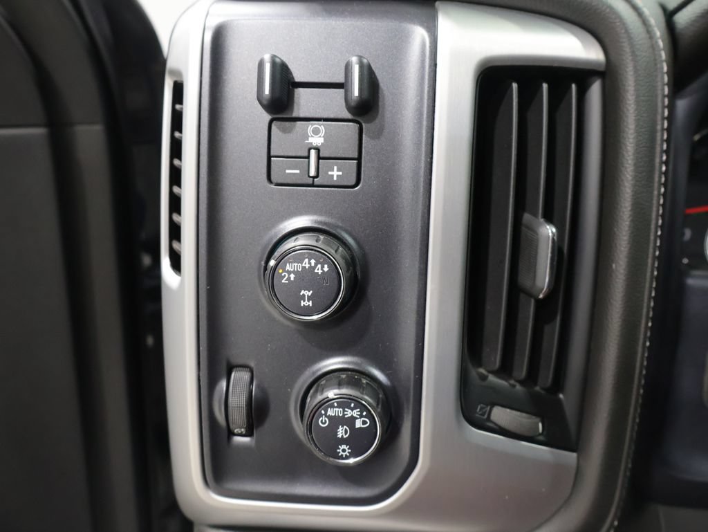 Used 2018 GMC Sierra 1500 SLT w/ SLT Premium Package AWD/4WD image 33