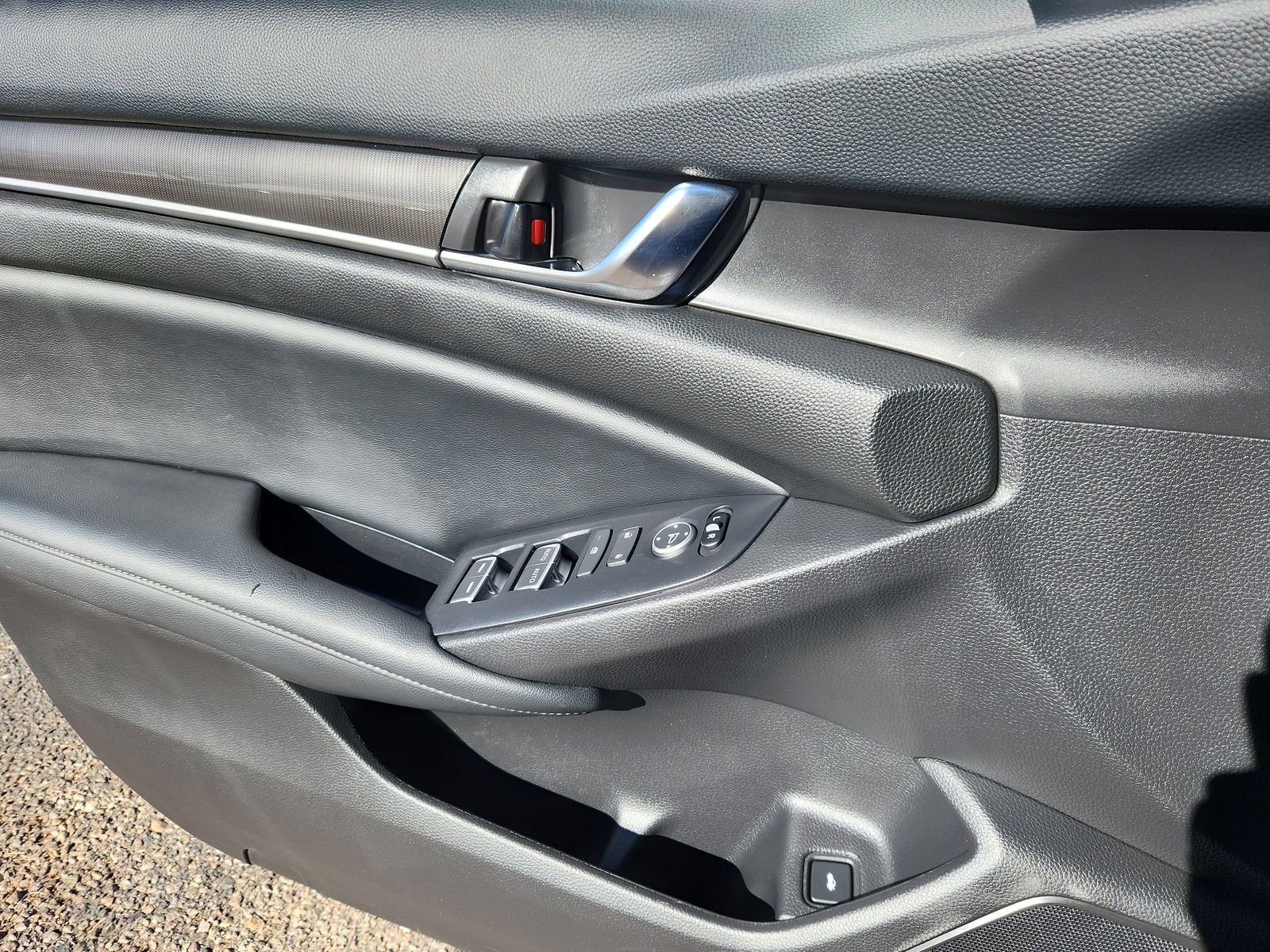 Used 2022 Honda Accord Sport image 9