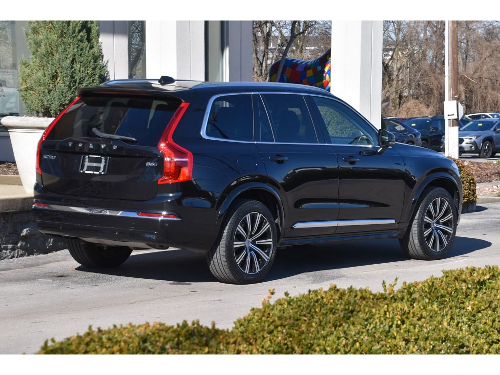 Certified 2024 Volvo XC90 B6 Plus image 4