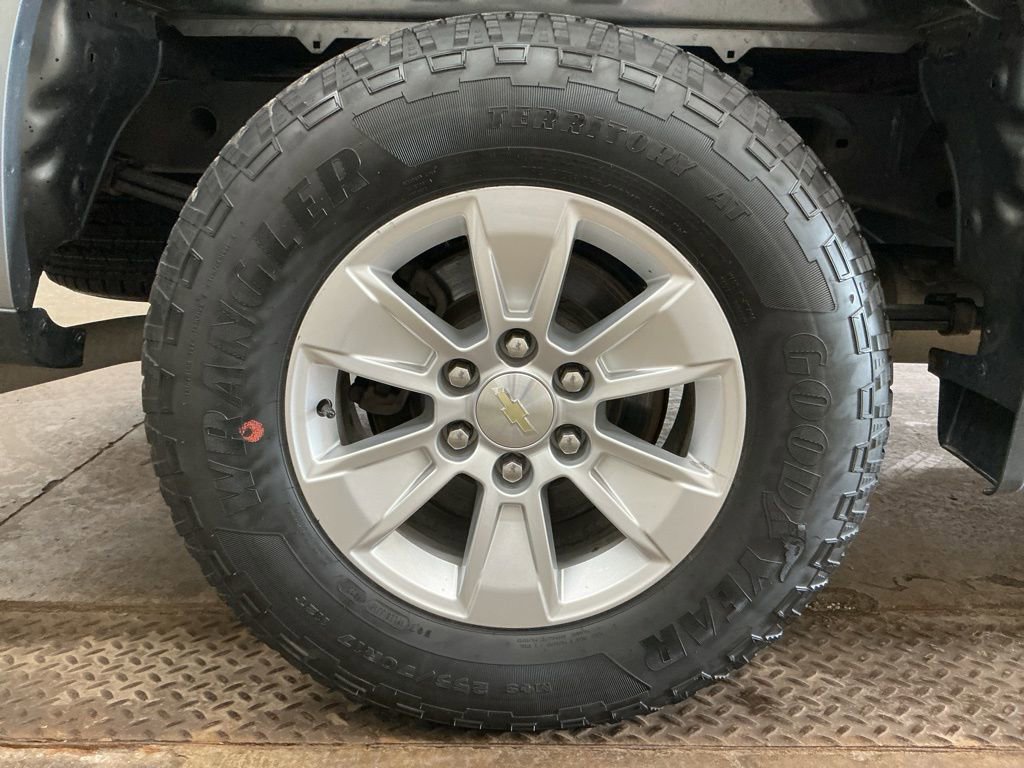 Used 2020 Chevrolet Silverado 1500 LT w/ All-Star Edition image 27