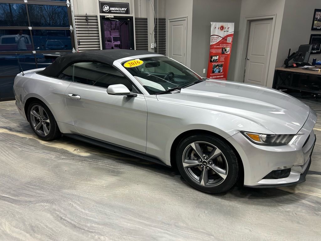 Used 2016 Ford Mustang Convertible w/ Equipment Group 051A image 22