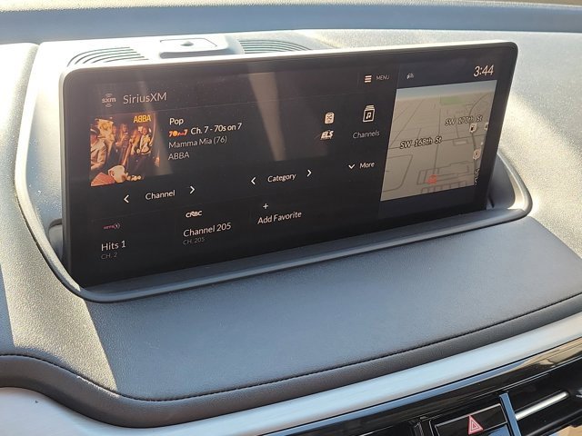 Certified 2023 Acura MDX FWD w/ Technology Package image 18