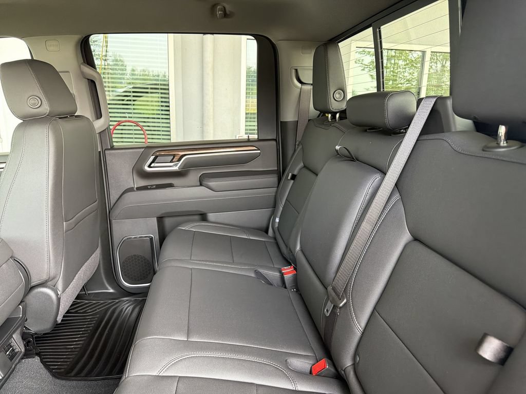 New 2026 Chevrolet Silverado 3500 LT w/ All Star Edition AWD/4WD image 26