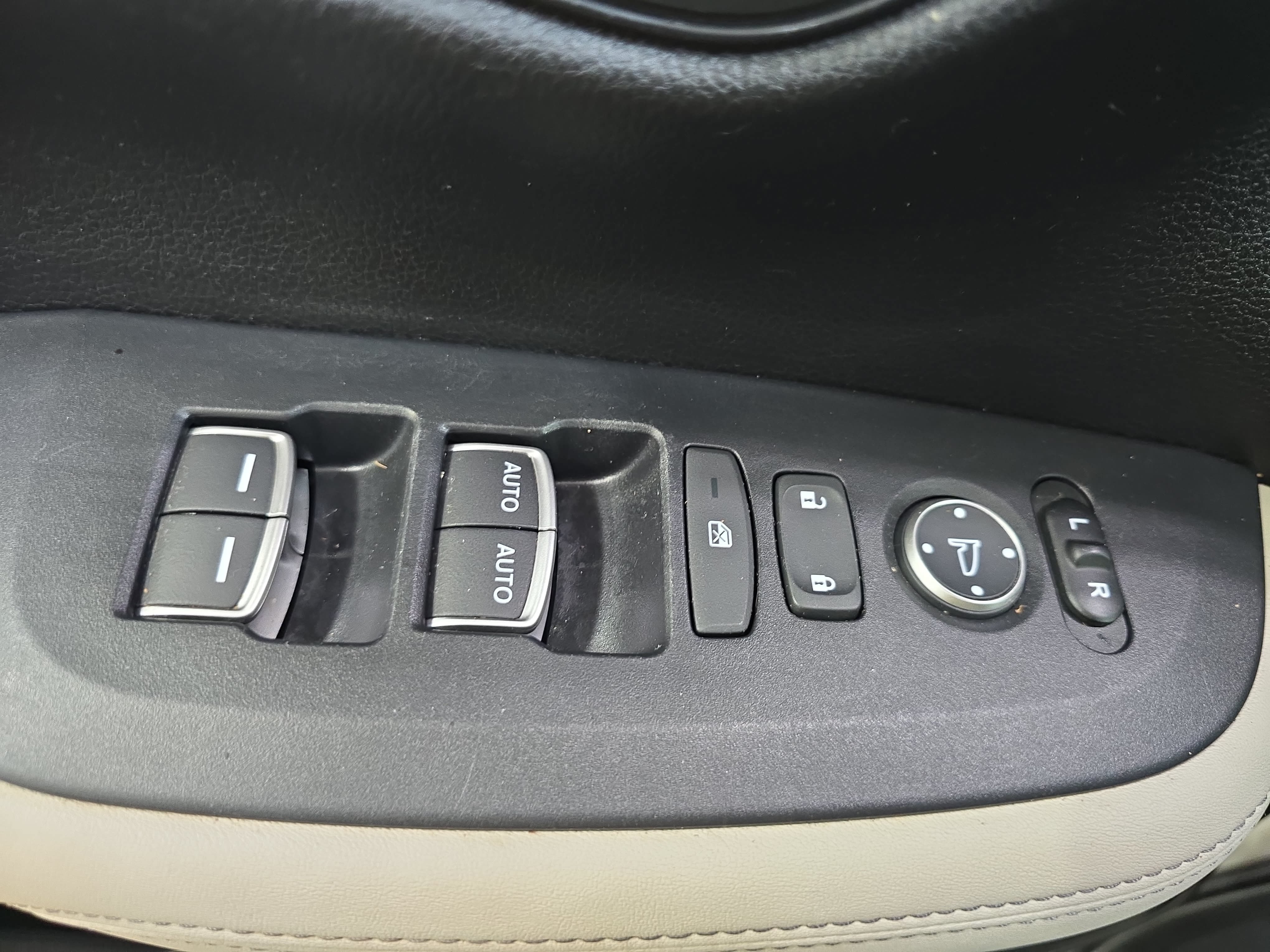 Certified 2024 Honda HR-V EX-L image 25