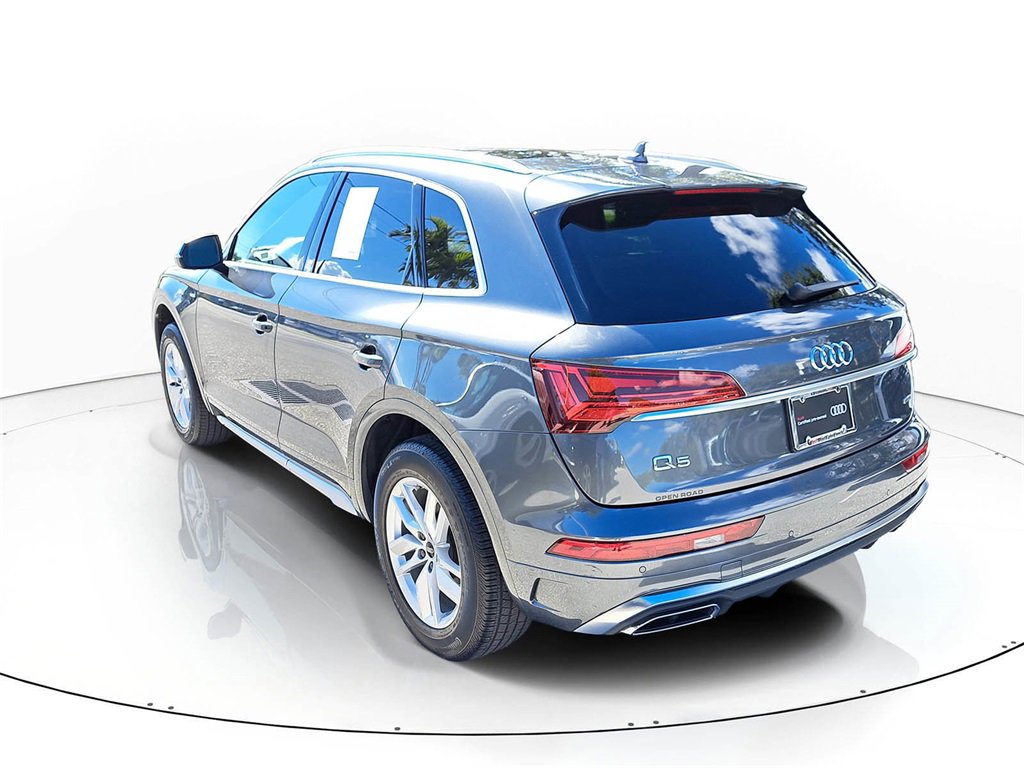 Used 2023 Audi Q5 2.0T Premium w/ Convenience Package image 3