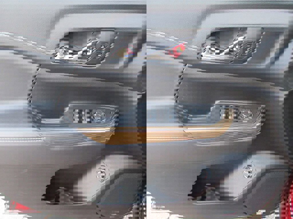 Certified 2023 GMC Acadia SLE w/ Driver Convenience Package image 21